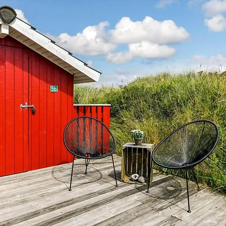 Ve493-vejers-strand-tyttebaervej-5-b *